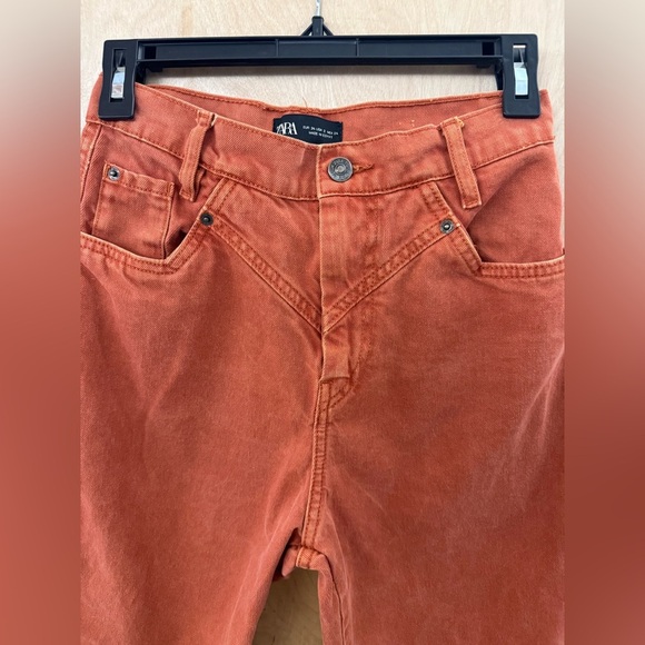 Zara Stylish Orange Women's Jeans With Detailed Stitching - Picture 4 of 12